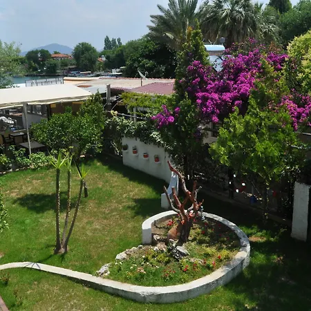 Otel Longhouse